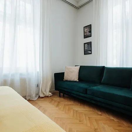 Golden Merchant Main Square *