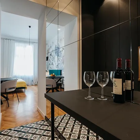 Golden Merchant Main Square Krakow