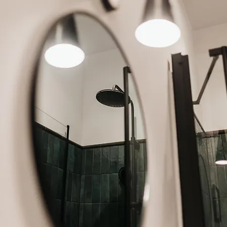 Golden Merchant Main Square Апартаменты