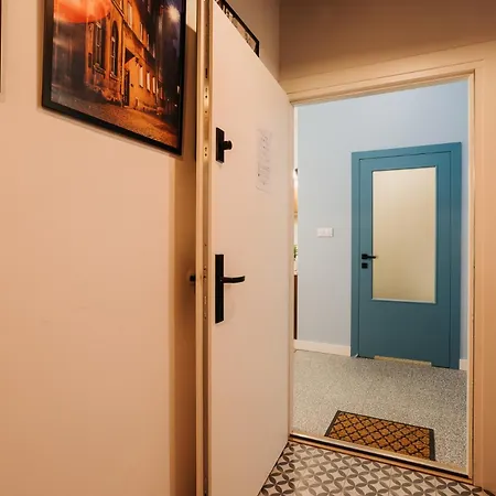 Apartment Golden Merchant Main Square *