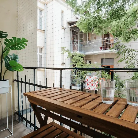 Apartment Golden Merchant Main Square