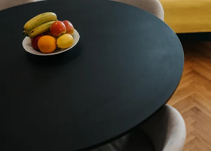 Golden Merchant Main Square 아파트