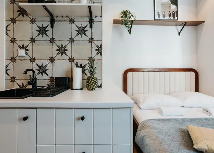 아파트 Golden Merchant Main Square