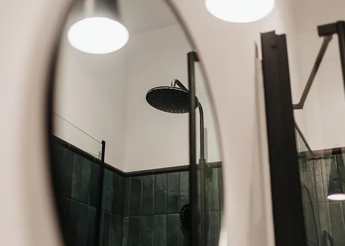 Golden Merchant Main Square 아파트