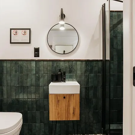 Golden Merchant Main Square Appartement *