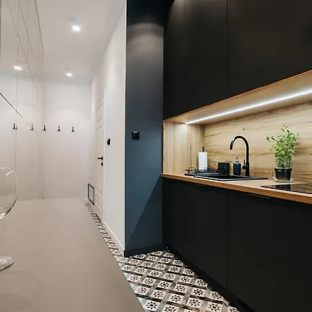 Golden Merchant Main Square *