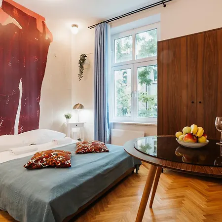 Golden Merchant Main Square